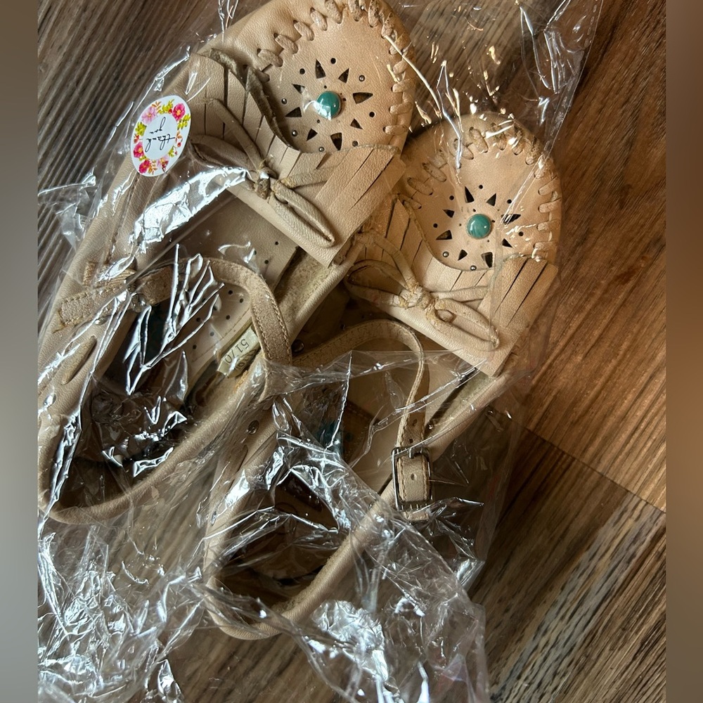 Handmade moccasins girls